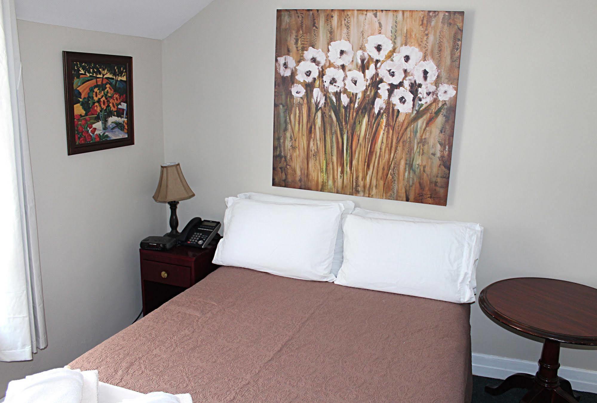 Hotel Auberge Michel Doyon ควิเบกซิตี้ ภายนอก รูปภาพ