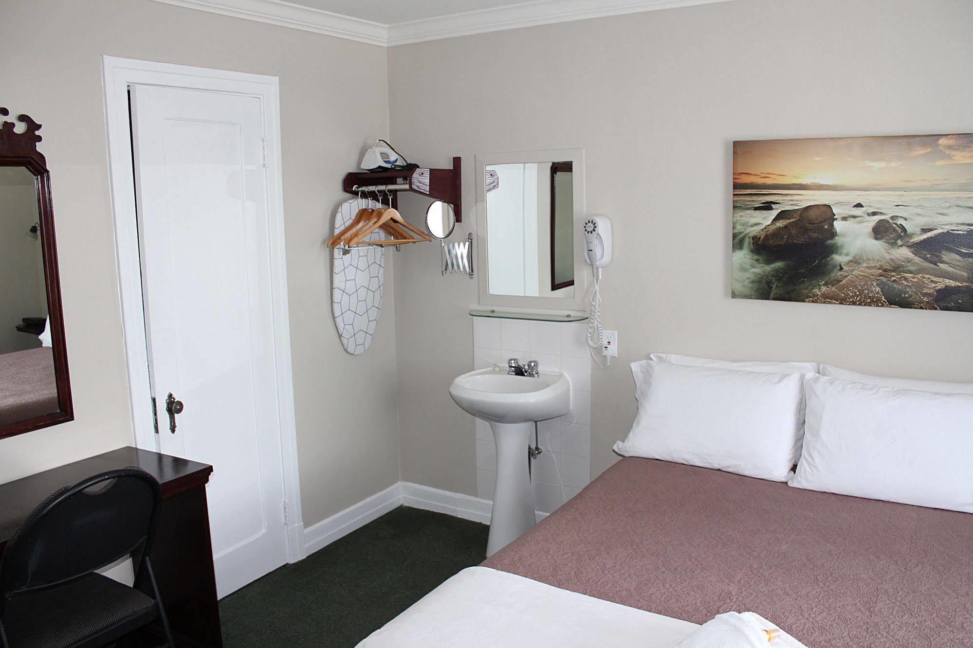 Hotel Auberge Michel Doyon ควิเบกซิตี้ ภายนอก รูปภาพ